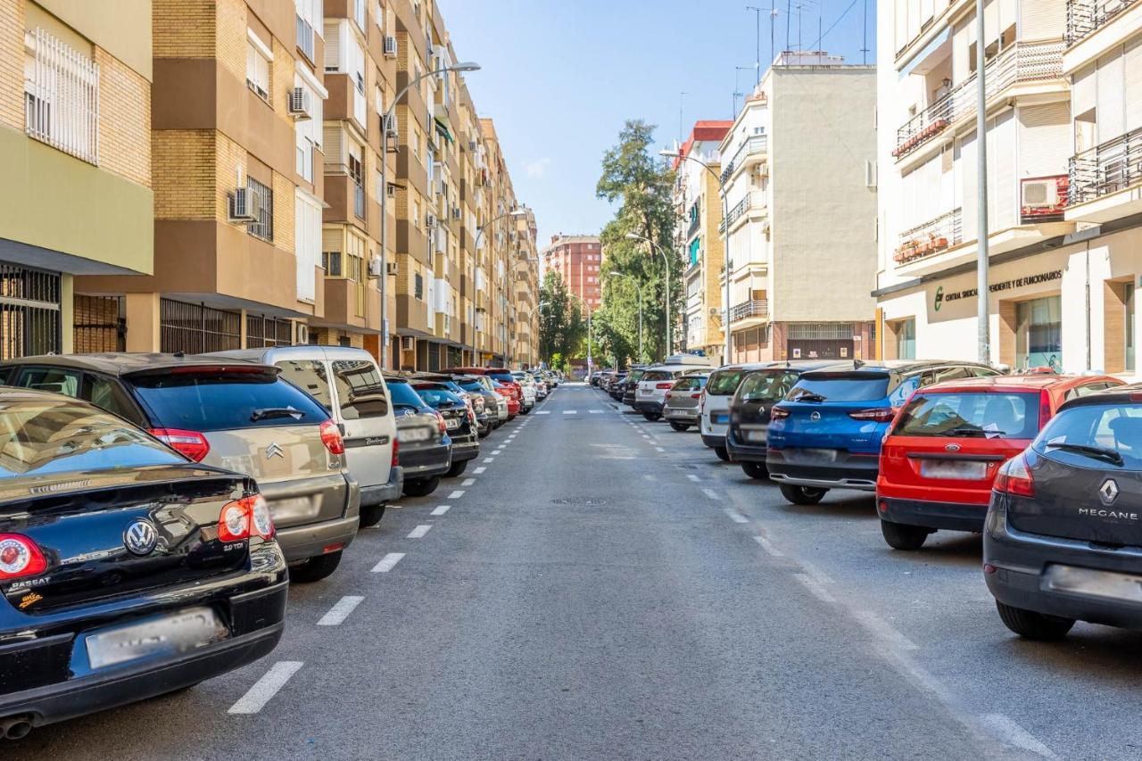 Apartamento Isbilya Sevilla Kültér fotó